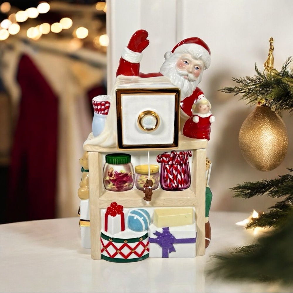 Lenox Santa Holiday Village Musical Candy Box 10.5" 2001 Collection #6115851